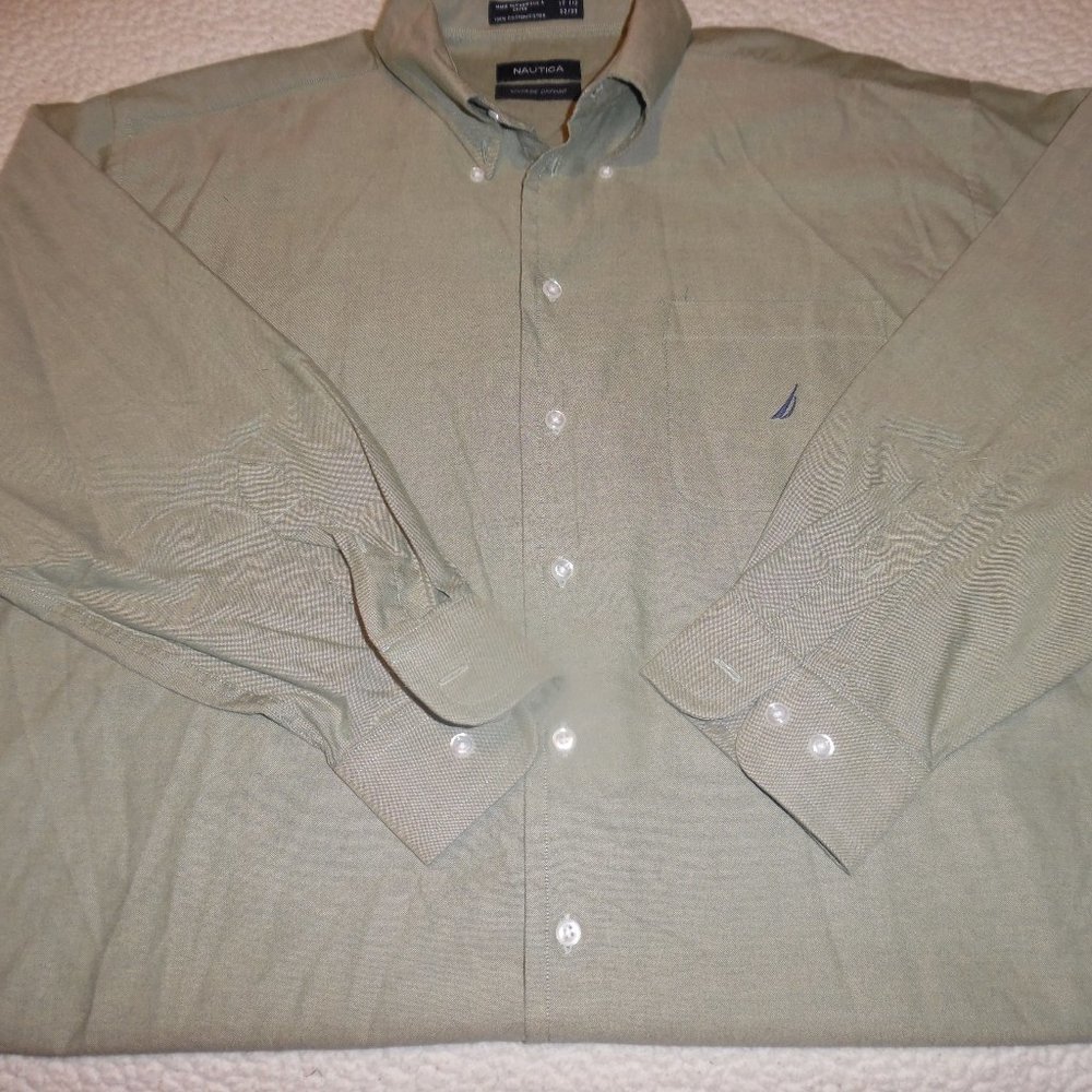 NAUTICA VINTAGE OXFORD DRESS.LIKE NEW 17.5   32-33